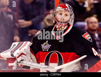 14. Dezember 2011 - Ottawa, Ottawa, Canada - Ottawa Torwart, Craig Anderson(41), während der Aktion zwischen der Senatoren und der Bruins. (Kredit-Bild: © Leon Switzer/Southcreek/ZUMAPRESS.com) Stockfoto