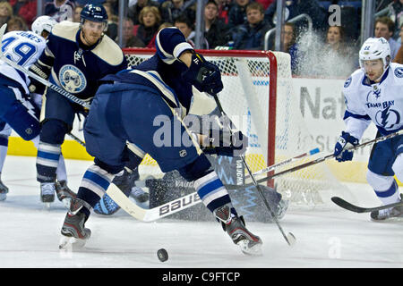 17. Dezember 2011 - Columbus, Ohio, USA - das Spiel zwischen den Tampa Bay Lightning und den Columbus Blue Jackets in der Nationwide Arena, Columbus, Ohio. (Kredit-Bild: © Scott Stuart/Southcreek/ZUMAPRESS.com) Stockfoto