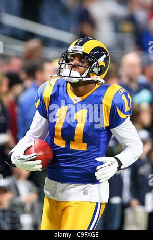 18. Dezember 2011 - Saint Louis, Missouri, USA - St. Louis Rams Wide Receiver Brandon Gibson (11) wie vor dem NFL-Spiel zwischen den Cincinnati Bengals und den St. Louis Rams im Edward Jones Dome in St. Louis, Missouri zu sehen. (Kredit-Bild: © Scott Kane/Southcreek/ZUMAPRESS.com) Stockfoto