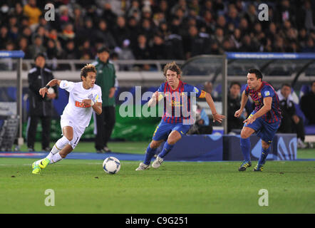 (L, R) Neymar (Santos), Carles Puyol (Barcelona), Xavi (Barcelona), 18. Dezember 2011 - Fußball / Fußball: FIFA Club World Cup Japan 2011, Finale match zwischen FC Barcelona 4: 0 FC Santos in Yokohama International Stadium, Kanagawa, Japan.  (Foto von Atsushi Tomura/AFLO SPORT) [1035] Stockfoto