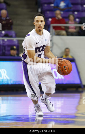 22. Dezember 2011 - Fort Worth, Texas, US - TCU gehörnte Frösche Guard Kyan Anderson (5) während der Aktion zwischen den Grambling State Tigers und die TCU Horned Frogs.  TCU Niederlagen Grambling State 85 53 Daniel Meyer Coliseum. (Kredit-Bild: © Andrew Dieb/Southcreek/ZUMAPRESS.com) Stockfoto