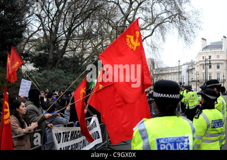 Demonstranten vor der türkischen Botschaft in London. Die Demonstration wurde in Reaktion auf einen türkischen Luftangriff am 29. Dezember, die 35 kurdischen Zivilisten im Nordirak getötet. 30.12.11 Stockfoto