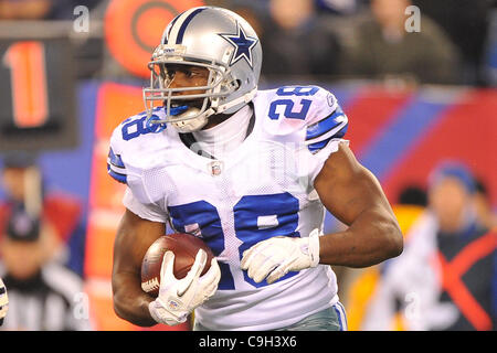 1. Januar 2012 - East Rutherford, New Jersey, USA - Dallas Cowboys Runningback Jones Felix (28) in nationale Fußball-Liga-Aktion bei Met Life-Stadion in East Rutherford New Jersey das neue Riesen besiegen die Dallas Cowboys 31 bis 14 Anspruch den NFC East Titel (Credit-Bild: © Brooks Von Arx/Southcreek / Stockfoto