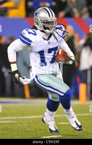 2. Januar 2012 - East Rutherford, New Jersey, USA - Dallas Cowboys Wide Receiver Harris Dwayne (17) in nationale Fußball-Liga-Aktion bei Met Life-Stadion in East Rutherford New Jersey das neue Riesen besiegen die Dallas Cowboys 31 bis 14 Anspruch den NFC East Titel (Credit-Bild: © Brooks Von Arx/Southcre Stockfoto