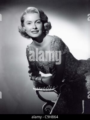 19. Dezember 2011 - DINA MERRILL. (Kredit-Bild: © Globe Photos/ZUMAPRESS.com) Stockfoto