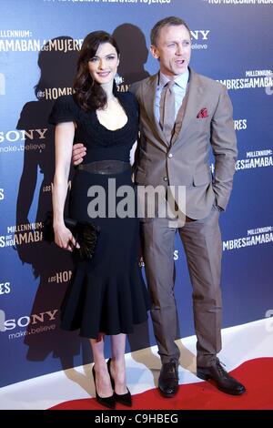 4. Januar 2012 - Madrid, Spanien - Daniel Craig und Rachel Weisz besuchen die "Millenium: The Girl With The Dragon Tattoo" Premiere Callao Cinema in Madrid (Credit-Bild: © Jack Abuin/ZUMAPRESS.com) Stockfoto