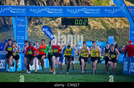 BUPA Great Edinburgh Cross Country Run, 7. Januar 2012, Mens Invitational 3-Km-Rennen. Gewinner: Asbel Kiprop, Kenia, zweite: Jonny Heu, GBR, dritte: Eliud Kipchoge, Kenia Stockfoto