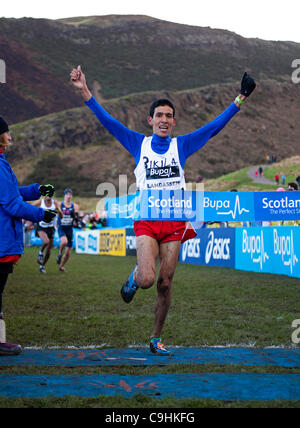 BUPA großer Edinburgh Cross Country 7. Januar 2012, Senioren Herren 8 k. Gewinner: Ayad Lamdassem, Euro, zweite: Bobby Mack, USA, dritte: Atelaw Bekele, EUR. Stockfoto