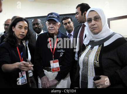 10. Januar 2012 - Ägypten, Ägypten - Jimmy Carter in der Stab-Farag-Schule. Während seiner Präsidentschaft in den 1970er Jahren half Carter Makler den Camp-David-Abkommen, die zu einem 1979 Friedensabkommen zwischen Israel und Ägypten führten. --Jimmy Carters Besuch der Ausschuss Wahl an Rod Farag Schule. Ehemalige US-Präsident Stockfoto