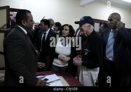 10. Januar 2012 - Ägypten, Ägypten - Jimmy Carter in der Stab-Farag-Schule. Während seiner Präsidentschaft in den 1970er Jahren half Carter Makler den Camp-David-Abkommen, die zu einem 1979 Friedensabkommen zwischen Israel und Ägypten führten. --Jimmy Carters Besuch der Ausschuss Wahl an Rod Farag Schule. Ehemalige US-Präsident Stockfoto