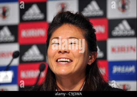 Homare Sawa, 11. Januar 2012 - Fußball / Fußball: Homare Sawa besucht eine Pressekonferenz im JFA House in Tokio, Japan. Homare Sawa wurde der FIFA-Frauen Weltfußballer des Jahres ausgezeichnet. (Foto von Jun Tsukida/AFLO SPORT) [0003] Stockfoto