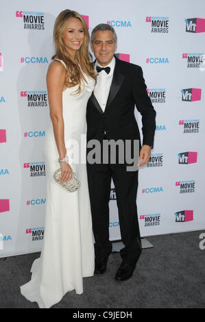 12. Januar 2012 statt - Los Angeles, Kalifornien, USA - Stacy Keibler, George Clooney Teilnahme an der 17. Critics Choice Movie Awards im Hollywood Palladium in Hollywood. California am 12.01.12. 2012 (Kredit-Bild: © D. Long/Globe Photos/ZUMAPRESS.com) Stockfoto