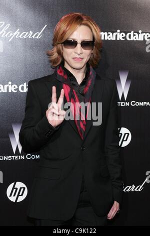 Yoshiki im Ankunftsbereich für The Weinstein Company 2012 Golden Globes After Party, Bar 210 im Beverly Hilton Hotel in Los Angeles, CA 15. Januar 2012. Foto von: James Atoa/Everett Collection Stockfoto