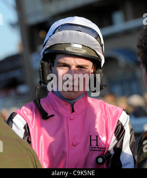 DANIEL MULLINS JOCKEY WARWICK Rennbahn WARWICK ENGLAND 14. Januar 2012 Stockfoto