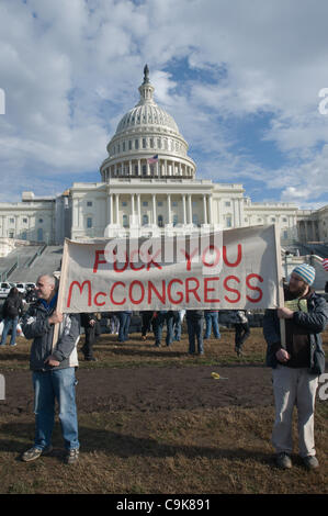 D.C. Demonstranten versammeln sich auf das Kapitol in Washington, DC auf Dienstag, 17. Januar 2012 zu besetzen. Stockfoto