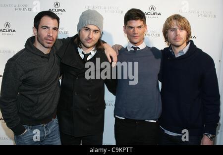 Chris Messina, Lee Toland Krieger, Will McCormack, Eric Christian Olsen auf der after-Party für CELESTE AND JESSE FOREVER Post-Premiere Cast Party, Acura Studio, Park City, UT 20. Januar 2012. Foto von: James Atoa/Everett Collection Stockfoto