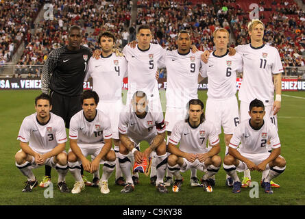 21. Januar 2012 - Phoenix, Arizona, USA - US National Soccer Team posiert für ein Gruppenfoto vor ihrem Spiel gegen Venezuela in Glendale, AZ (Credit-Bild: © Bruce Yeung/Southcreek/ZUMAPRESS.com) Stockfoto