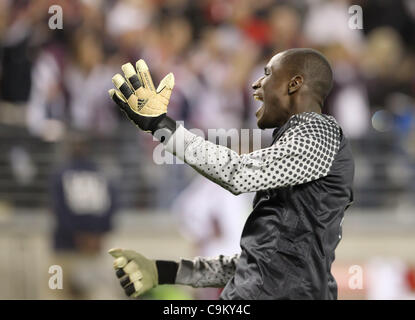 21. Januar 2012 - feiert Phoenix, Arizona, USA - US Torwart #1 Bill Hamid die Vereinigten Staaten Männer Fußball-Sieg über Venezuela durch ein Tor von Teamkollege Ricardo Clark in der 7. Minute der Nachspielzeit. (Bild Kredit: Bruce Yeung/Southcreek/ZUMAPRESS.com ©) Stockfoto