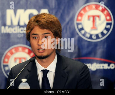 Yu Darvish (Rangers), 20. Januar 2012 - MLB: Texas Rangers Neuzugang Krug Yu Darvish spricht bei seiner einleitenden Pressekonferenz am Rangers Ballpark in Arlington, Texas, Vereinigte Staaten von Amerika. (Foto: AFLO) Stockfoto