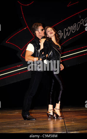 013771.Deborah GIBSON und CRAIG MCLACHLAN Zoll '' Fett '' Dominion Theatre London, UK. 1993 (Kredit-Bild: © Globe Photos/ZUMAPRESS.com) Stockfoto