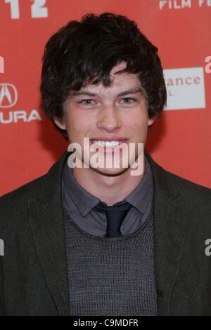 Graham Phillips im Ankunftsbereich für Ziegen Premiere 2012 Sundance Film Festival, Eccles Theatre, Park City, UT 24. Januar 2012. Foto von: James Atoa/Everett Collection Stockfoto