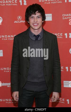 Graham Phillips im Ankunftsbereich für Ziegen Premiere 2012 Sundance Film Festival, Eccles Theatre, Park City, UT 24. Januar 2012. Foto von: James Atoa/Everett Collection Stockfoto