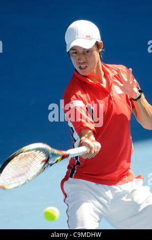 24. Januar 2012 - Spiel Melbourne, Victoria, Australien - Kei Nishikori (JPN) in Aktion gegen Andy Murray (GBR) während ein Männer Viertelfinale am Tag 10 der 2012 Australian Open in Melbourne Park, Australien. (Bild Kredit: Sydney Low/Southcreek/ZUMAPRESS.com ©) Stockfoto