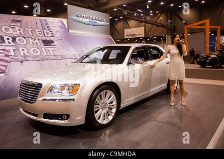 25. Januar 2012 - ist Houston, Texas, USA - Chrysler 300 auf dem Display während der Houston Auto Show im Reliant Center in Houston, Texas. (Kredit-Bild: © Juan DeLeon/Southcreek/ZUMAPRESS.com) Stockfoto