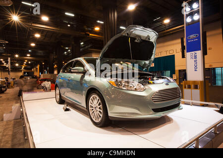 25. Januar 2012 - Houston, Texas, ist US - 2012 Ford Focus BEV Elektroauto auf dem Display während der Houston Auto Show im Reliant Center in Houston, Texas. (Kredit-Bild: © Juan DeLeon/Southcreek/ZUMAPRESS.com) Stockfoto