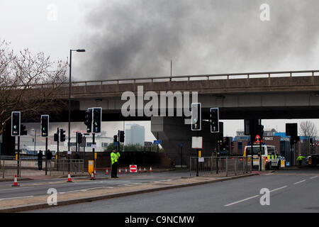 London, UK. Schieße auf Unigate Molkerei, in der Nähe von Wood Lane West London. 31. Januar 2012 Stockfoto