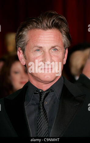 22. Februar 2009 - Los Angeles, Kalifornien, USA - SEAN PENN, Ankunft in der 81. Oscar-Verleihung im Kodak Theatre in Hollywood statt. (Kredit-Bild: © Lisa O'Connor/ZUMA Press) Stockfoto