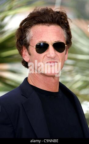 14. Mai 2008 - Palais De Festival, CANNES - SEAN PENN. SCHAUSPIELER... FOTOTERMIN FÜR DIE JURY, FESTIVAL 2008.PALAIS DE FILMFESTSPIELE VON CANNES, CANNES FRANKREICH 14.05.2008. DAVE GADD-ALLSTAR-2008.K58195 (Kredit-Bild: © Globe Photos/ZUMAPRESS.com) Stockfoto