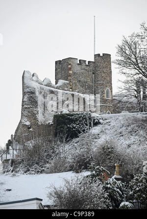 Lewes Castle in East Sussex bedeckt im Schnee heute Morgen nach der Nacht Schneefall UK Stockfoto