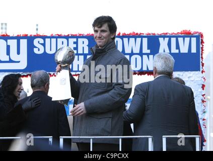 Eli Manning in Anwesenheit für New York City Ticker Tape Parade Ehren Super Bowl XLVI Champions die New York Giants, Canyon of Heroes, New York, NY 7. Februar 2012. Foto von: Andres Otero/Everett Collection Stockfoto