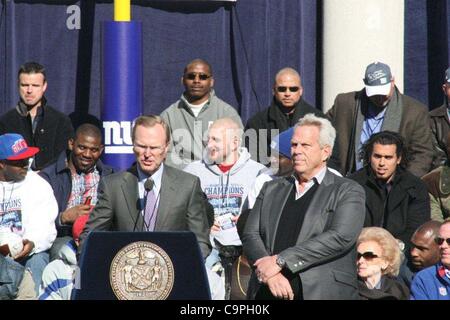 Riesen Superbowl Champions - Lochstreifen Parade NYC 2/7/2012.Players erhalten die Schlüssel zur Stadt von Bürgermeister Bloomberg. (Kredit-Bild: © Globe Photos/ZUMAPRESS.com) Stockfoto