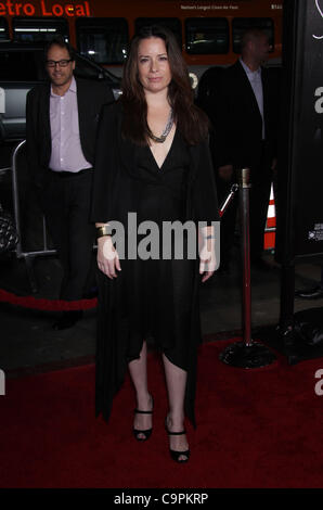 8. Februar 2012 kommt - Hollywood, Kalifornien, USA - HOLLY MARIE COMBS für die Premiere des Films "Dieses bedeutet Krieg" im chinesischen Theater. (Kredit-Bild: © Lisa O'Connor/ZUMAPRESS.com) Stockfoto