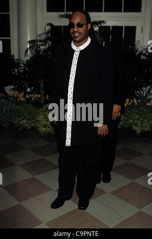 5. Februar 1998 - District Of Columbia, Washington, USA - K11275JKEL. STEVIE WONDER. Staatlichen Abendessen für den britischen Premierminister Tony Blair im Weißen Haus. 02/05/1998(Credit Image: © James Kelly/Globe Photos/ZUMAPRESS.com) Stockfoto