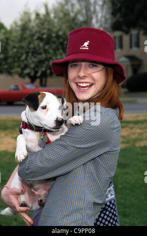 23. Januar 1999 - Hollywood, Kalifornien, US - K14582TR. ALYSON HANNIGAN & ihr Hund Alex.Animal Flüstern Klinik, Burbank, CA. 01/23/1999(Credit Image: © Tom Rodriguez/Globe Photos/ZUMAPRESS.com) Stockfoto