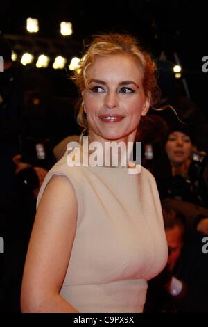 Deutsche Schauspielerin Nina Hoss besucht die Premiere von "Farewell My Queen'' während der Eröffnung der 62. Internationalen Filmfestspiele Berlin, Berlinale, im Berlinale-Palast in Berlin, Deutschland, am 9. Februar 2012. (Kredit-Bild: © Alec Michael/Globe Photos/ZUMAPRESS.com) Stockfoto