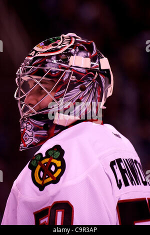 10. Februar 2012 - San Jose, Kalifornien, USA - Blackhawks Torwart Corey Crawford (50) während der NHL-Spiel zwischen den San Jose Sharks und die Chicago Blackhawks im HP Pavilion in San Jose, Kalifornien.  Die Haie gewann 5: 3. (Kredit-Bild: © Matt Cohen/Southcreek/ZUMAPRESS.com) Stockfoto