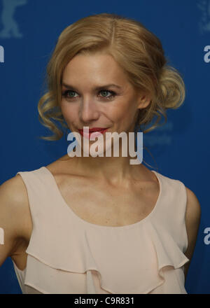 JULIA DIETZE IRON SKY PHOTOCALL BERLIN FILM FESTIVAL 2012 die GRAND Hyatt Hotel POTSDAMER PLATZ BERLIN Deutschland 11. Februar 2012 Stockfoto