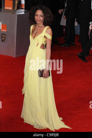 London, Großbritannien, 12/02/2012 Naomie Harris kommt für die Orange British Academy Film Awards (BAFTAS) Royal Opera House, Covent Garden, in London an Stockfoto