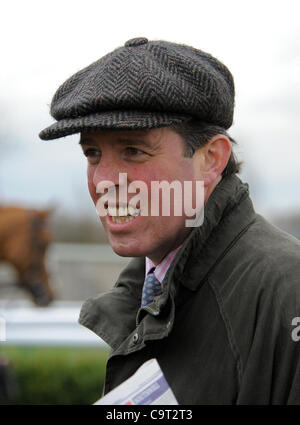 TOM GEORGE TRAINER SOUTHWELL RACECOURSE SOUTHWELL ENGLAND 15. Februar 2012 Stockfoto