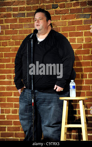 17. Februar 2012 - Raleigh, North Carolina; USA - Komiker RALPHIE führt Mai wie seine Tour 2012 in Charlie guten Comedy-Club befindet sich in Raleigh Copyright 2012 Jason Moore Station macht. (Kredit-Bild: © Jason Moore/ZUMAPRESS.com) Stockfoto