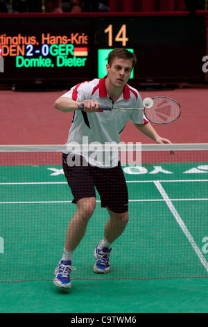 AMSTERDAM, DIE NIEDERLANDE, 19.02.2012. Badminton-Spieler Hans-Kristian Vittinghus (Dänemark, im Bild) gewinnt sein Match gegen Dieter Domke (Deutschland) in das Finale der European Team Championships Badminton 2012 in Amsterdam. Stockfoto