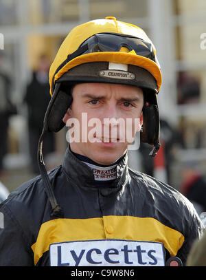 LEIGHTON ASPELL JOCKEY WETHERBY Rennbahn WETHERBY ENGLAND 21. Februar 2012 Stockfoto