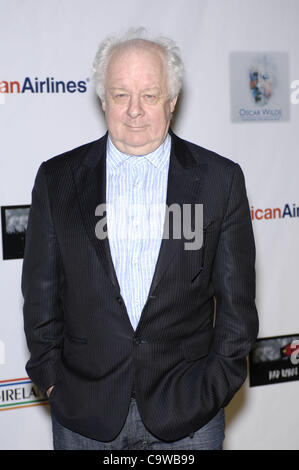 24. Februar 2012 statt - Hollywood, Kalifornien, USA - Jim Sheridan während der Oscar Wilde Pre Academy Awards Veranstaltung im Bad Robot Studio am 23. Februar 2012, in Santa Monica, Kalifornien. (Kredit-Bild: © Michael Germana/Globe Photos/ZUMAPRESS.com) Stockfoto