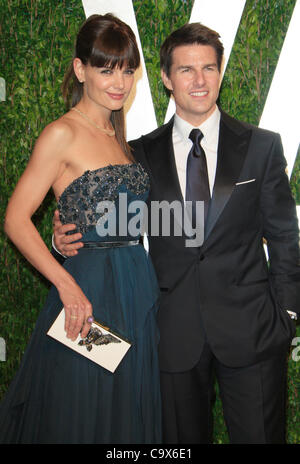 KATIE HOLMES & TOM CRUISE 2012 VANITY FAIR OSCAR PARTY LOS ANGELES Kalifornien USA 26 Februar 2012 Stockfoto