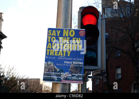 Volksabstimmung am Fiskalpakt in Republik von Irland, statt Stimmen keine Plakate bis in Dublin Stadt Stockfoto