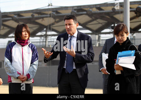 Sebastian Coe LOCOG Vorsitzender, 28. Februar 2012 - JOC: Sebastian Coe LOCOG Vorsitzender inspiziert NTC im National Training Center, Tokyo, Japan.  (Foto von Daiju Kitamura/AFLO SPORT) [1045] Stockfoto